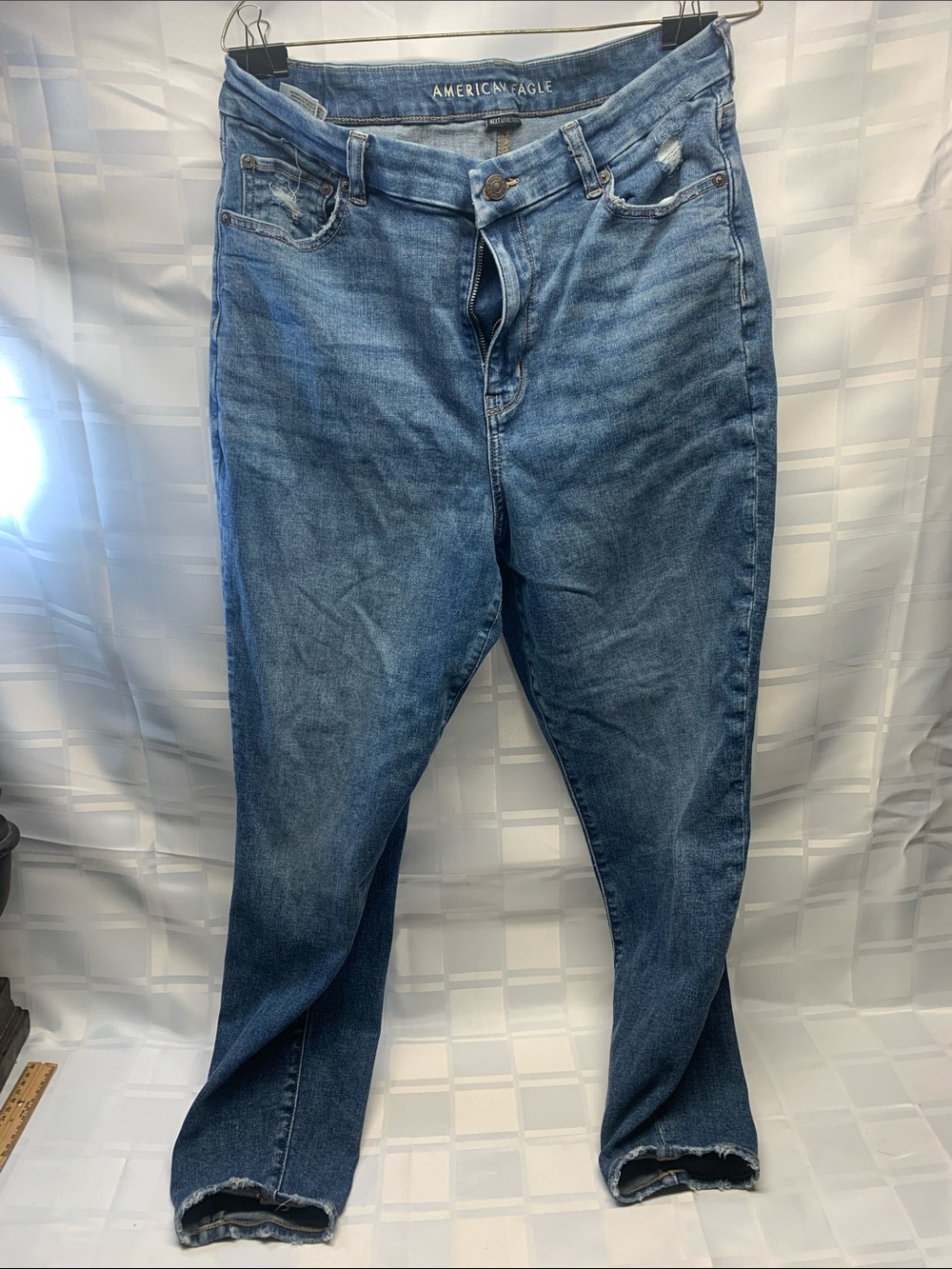 American Eagle Outfitters US 14 short Medium Blue Relaxed Jeans